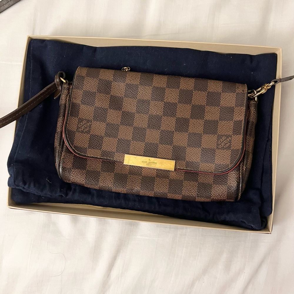 Louis Vuitton Crossbody Bag